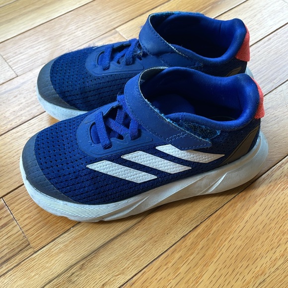 Adidas & Nike size 10 sneakers - Picture 2 of 5